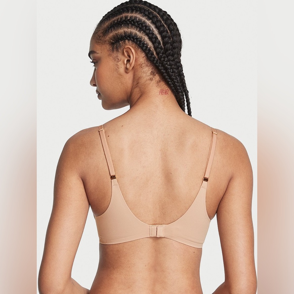 Victoria's Secret Perfect Shape Push Up Bra 42D New without tags smoke pet free - Picture 2 of 6